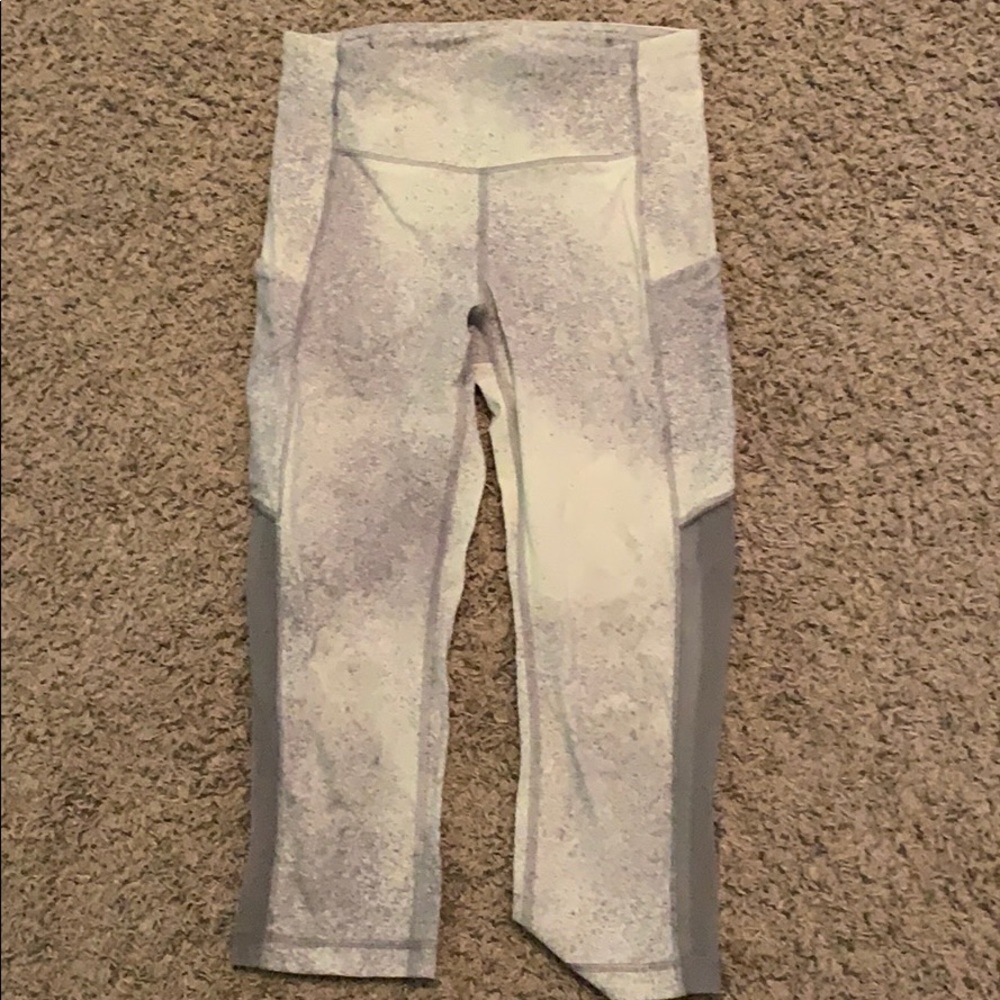 Lululemon winder unders crop size 2